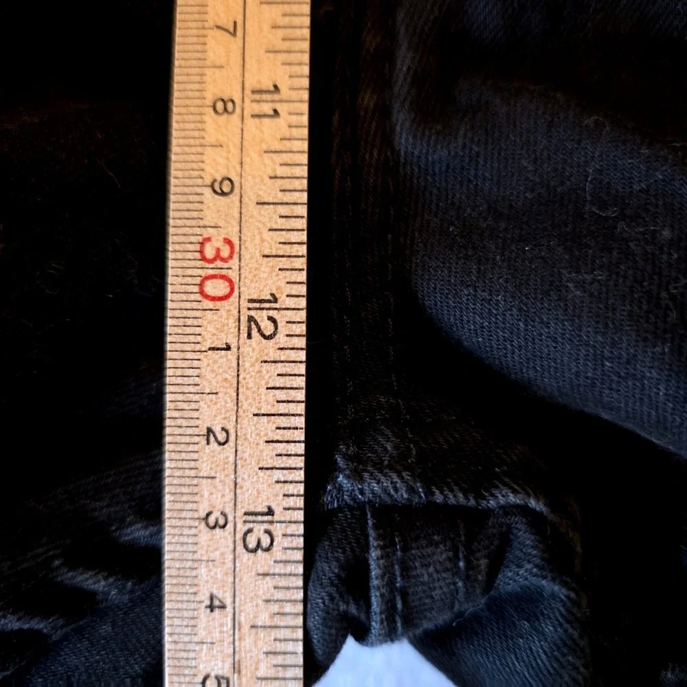 Levis 502 Taper Fit Jeans Mens 42x30 Black Denim Pants A69250-4996